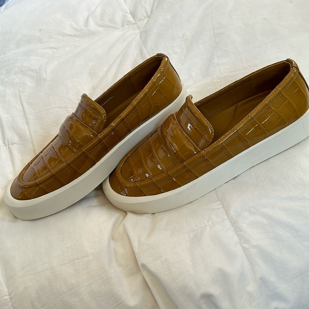 Brand new Vince shoes